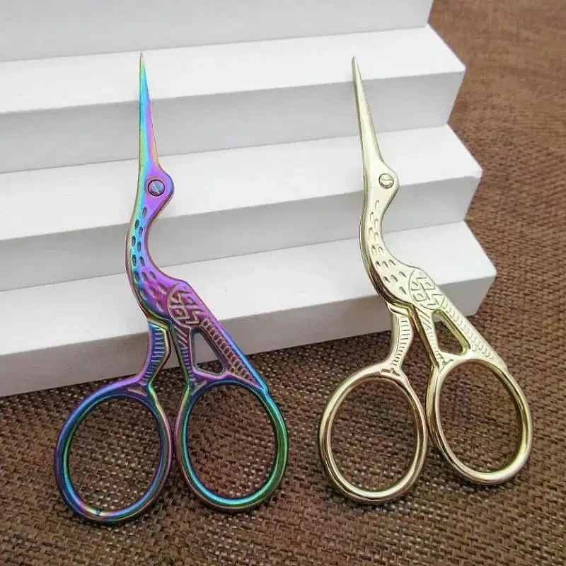 Embroidery Scissors Small - Kranmaul-Schere Retro Kreuzstich Antik Schwarz Vintage