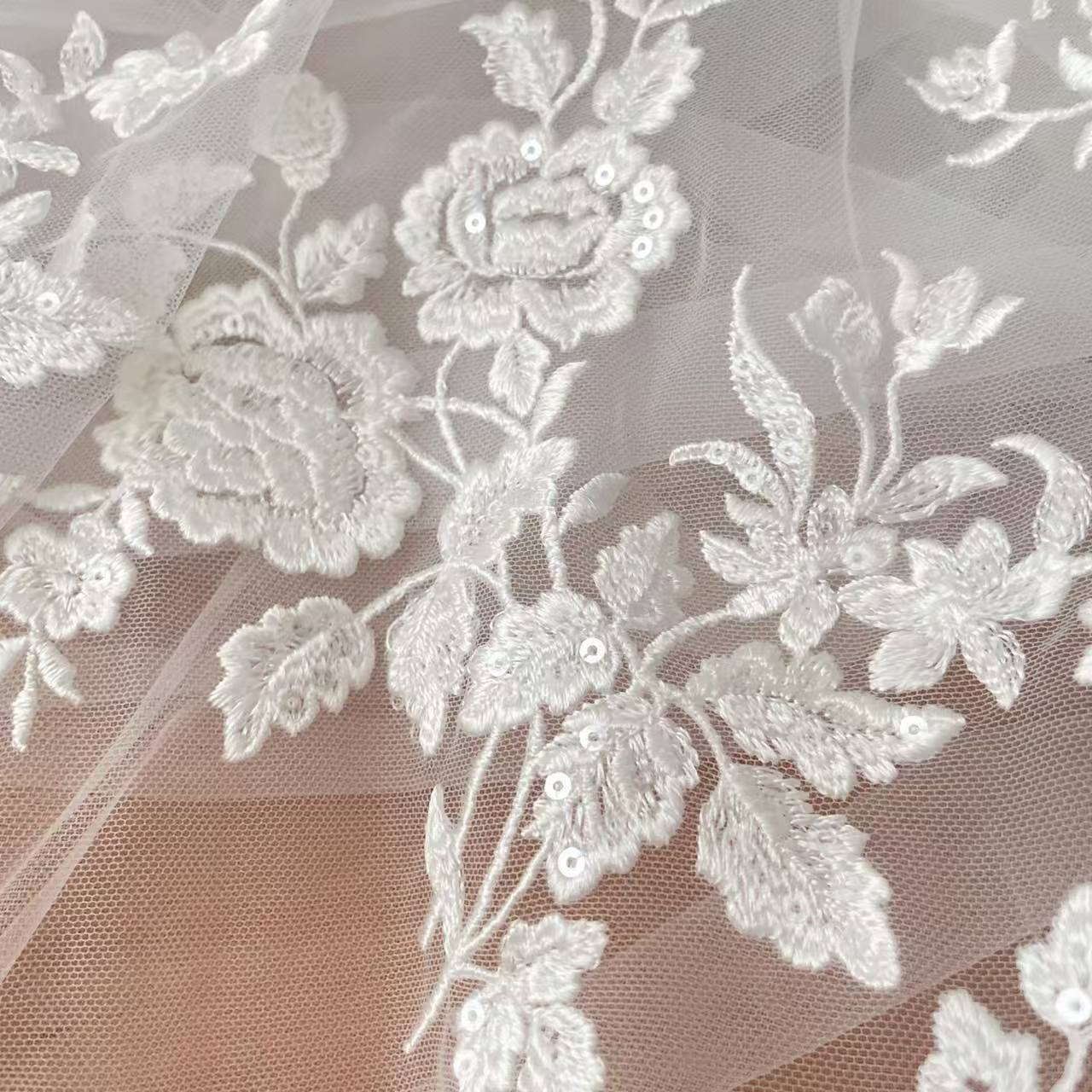 Embroidery Abaya - Französischer bestickter Spitzenstoff, schöne Blume, romantische