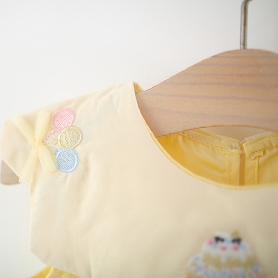 Gelbes Baumwollkleid für Klein – Embroidery Yellow Dress Bewertung und Preis